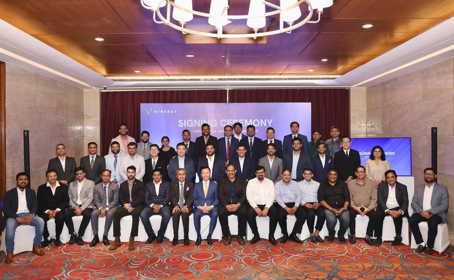 VINFAST PARTNERS WITH 13 LEADING DEALER GROUPS TO LAUNCH 32 DEALERSHIPS ACROSS 27 CITIES IN INDIA, TARGETS 35 BY END OF 2025